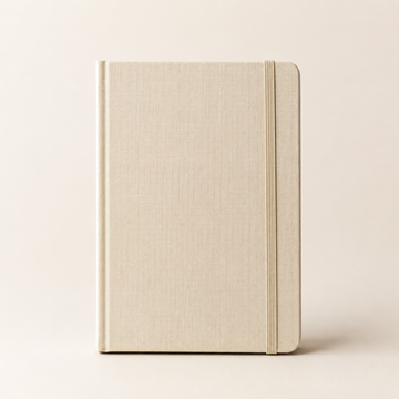 Planner settimanale non datato con copertina crema ed elastico